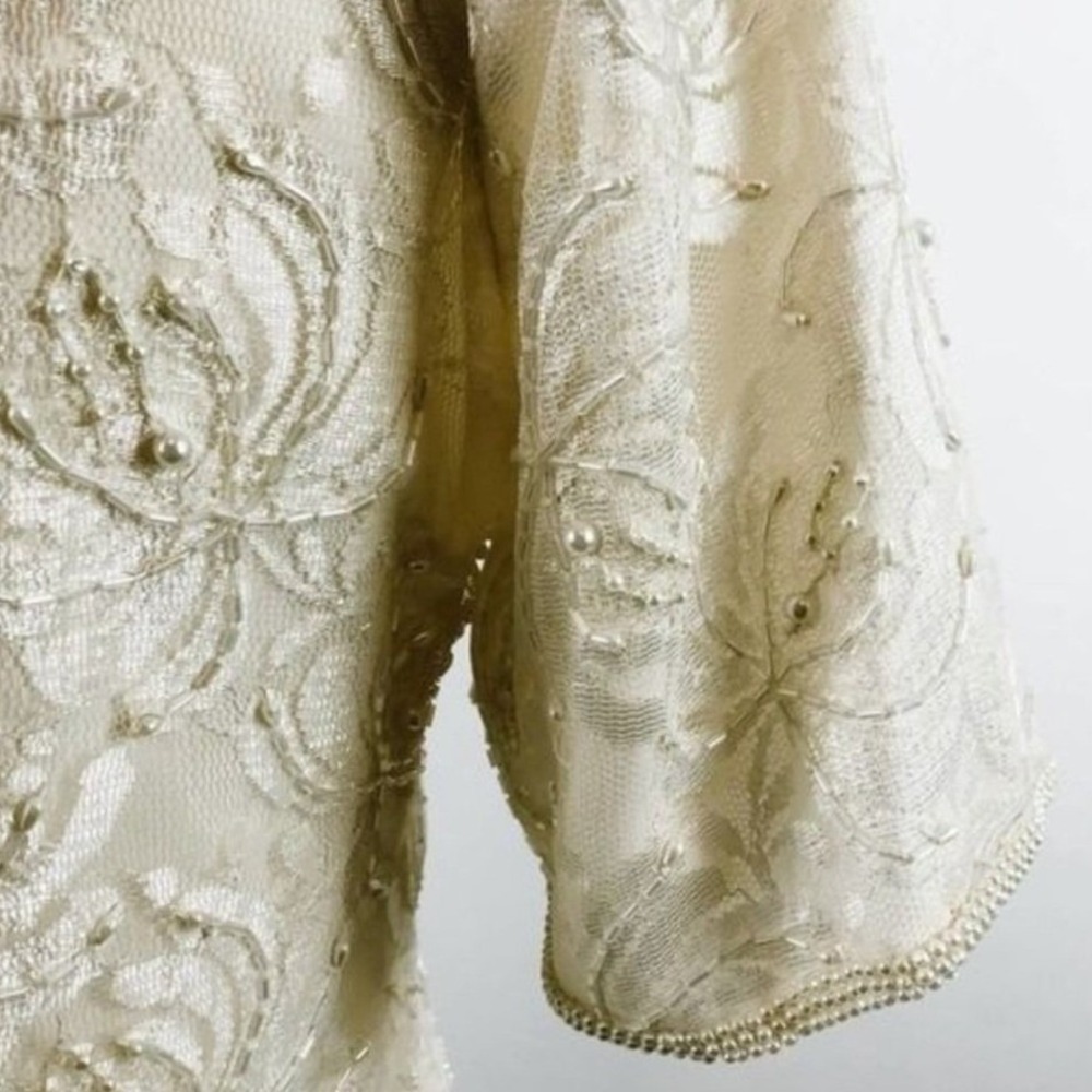 Vintage Ivory Lace Beaded Pearl Blouse XL Scalloped Hem V-Neck Formal Top - Picture 7 of 8